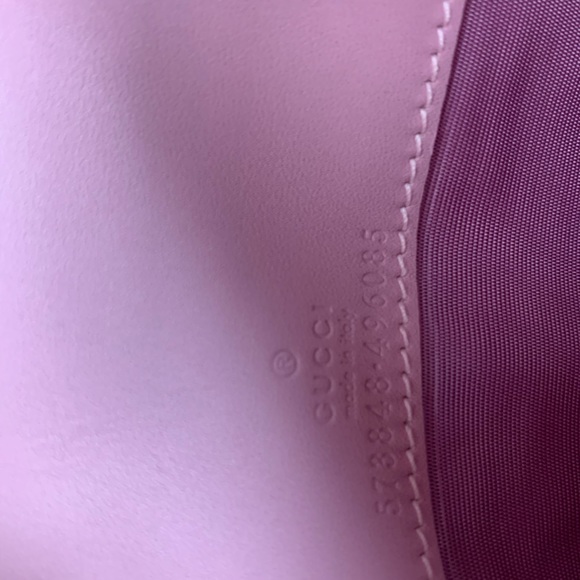 Gucci Wallet on a chain - Picture 6 of 6